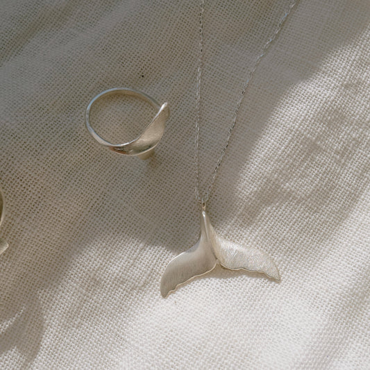 Whale Tail Ring Silver