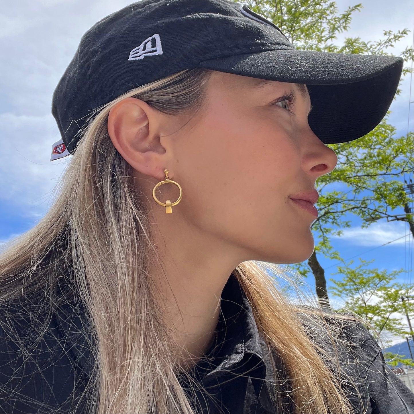 Q Earring