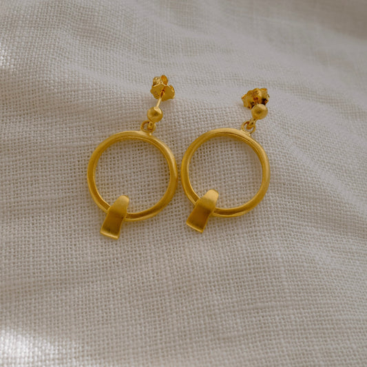 Q Earring